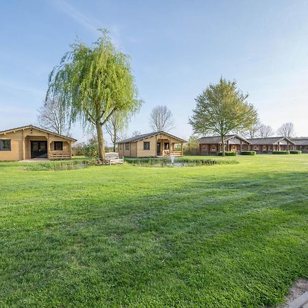 Vakantie-Oord "De Hulsdonken" Bergeijk Kültér fotó